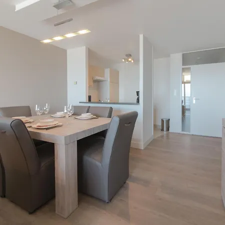 Appartement Beachhouse With Parking By Interhome