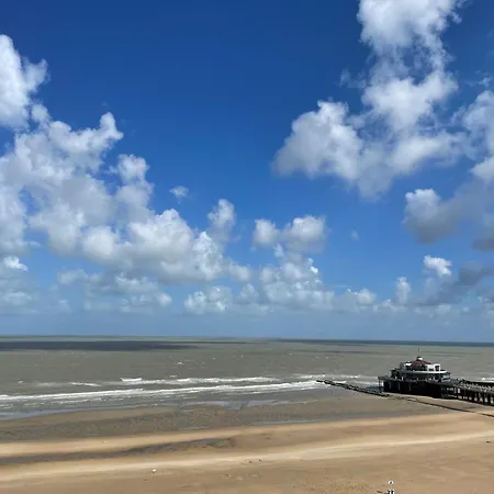 Appartement Beachhouse With Parking By Interhome
